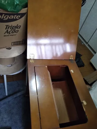 Gabinete para máquina de costura