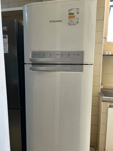 Geladeira Electrolux Frost Free 420L 2 Portas Branca