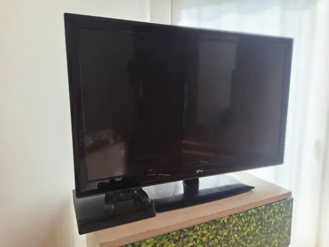 TV LG 42" LED Full HD