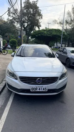 Volvo V60 T-4 Momentum 2.0 190cv 5P 2018