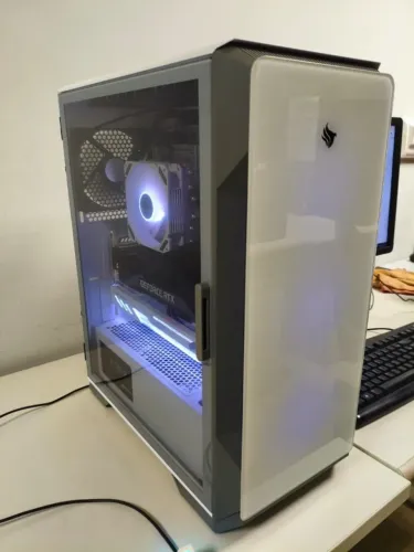 PC Gamer Xeon 14C/28T | RTX 3070 8GB | 32GB RAM | SSD NVMe | Kit Completo