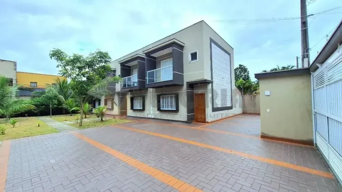Sobrado com 2 dormitórios à venda, 77 m² por R$ 560.000,00 - Massaguaçu - Caraguatatuba/SP