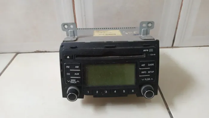 Rádio original i30 2009/2012 usado bom no estado funcionando.