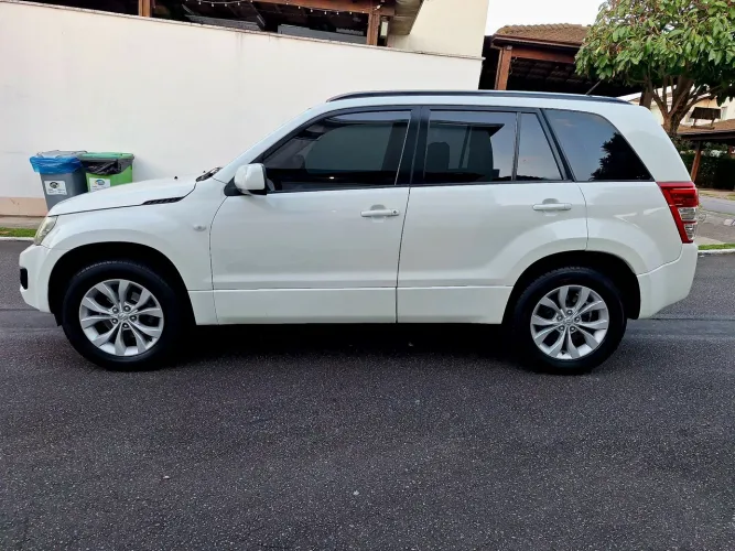Suzuki Grand Vitara 2.0 16V 4x2/4x4 5P Aut. 2013
