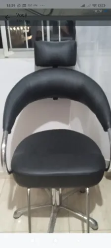 Cadeira giratória para salão