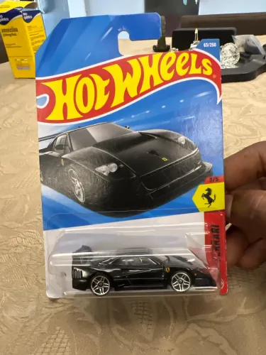 Carrinho hot wheels Ferrari f40 competizione