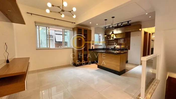 Sobrado com 2 dormitórios para alugar, 88 m² por R$ 4.200,20/mês - Campo Grande - Santos/S