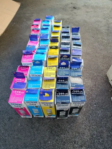 Vendo lote com 29 Tintas Epson, Original T544, para Impressoras, novas. Leia o anúncio.
