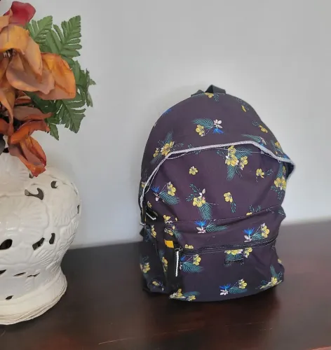 Mochila sestini selfie floral preta