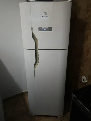 Geladeira Electrolux Frost Free DFN41