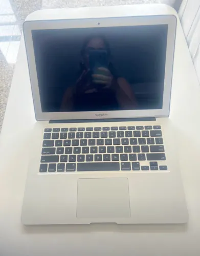 MacBook Air i5, 8 GB 2017 quase não usado!