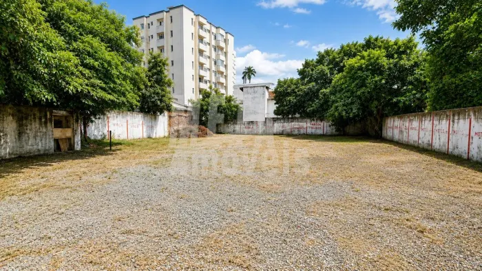 Terreno à venda, 1070 m² por R$ 5.500.000,00 - Centro - Campos dos Goytacazes/RJ