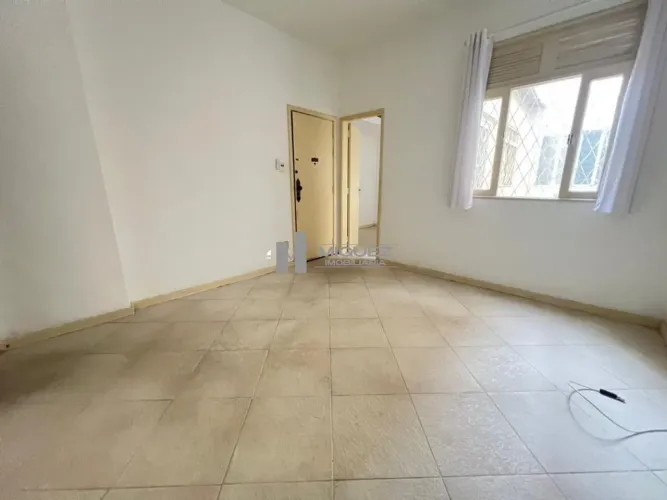 Excelente Sala e Quarto na Tijuca, silencioso, 71 m² e Próximo ao Metrô São Francisco Xavi