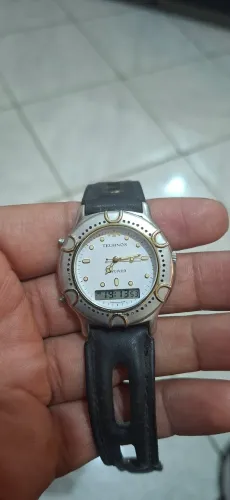 Relógio technos skadiver original vendo olx pay mais entrega para todo Brasil 