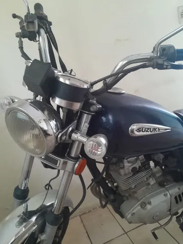 Vendo Suzuki intruder 2008
