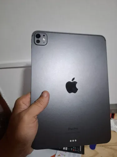 Ipad Pro M4 - 256 Gigas 