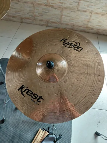 Prato de condução - Ride Krest Fusion 20"