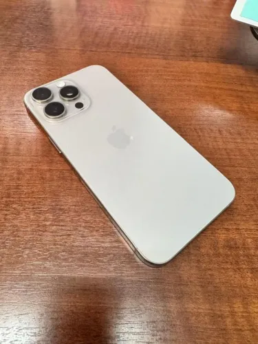 iphone 15 pro max 1tb titânio - nunca usado