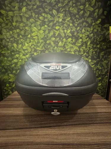 Baú Givi
