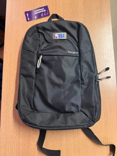 Mochila Targus Intellect Essentials 16L Nova com Etiqueta
