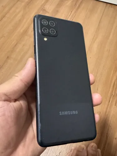 Samsung A12, 128gb, Trincado