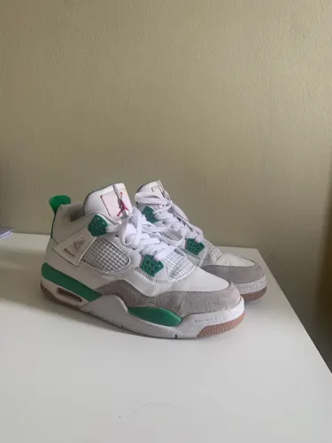 Jordan 4 pine greenn