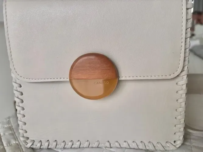 Bolsa em couro Cantão.