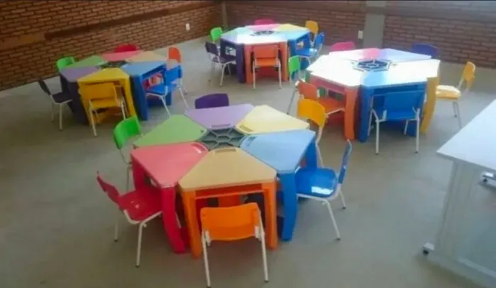 CONJUNTO ESCOLAR HEXAGONAL INFANTIL PLAXMETAL