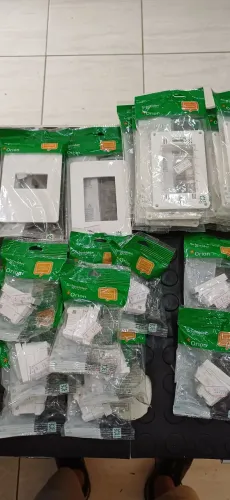 Lote módulos e placa Schneider Orion