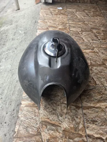 Tanque Fan 150 2010 ou Titan 2009 a 2010. OBS só a gasolina.