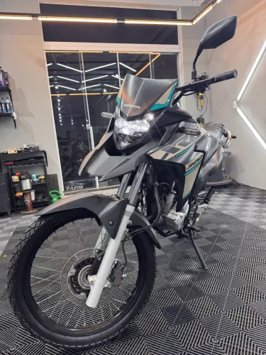 Xre 300 2023 adventure 