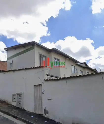 Casa geminada com 2 quartos, 1 vaga e 58.00m² à venda no São Benedito, Santa Luzia/MG