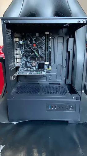 Kit Gamer i5 3ª Geração + GT 1030 4GB + 8GB DDR3 + Gabinete Bluecase