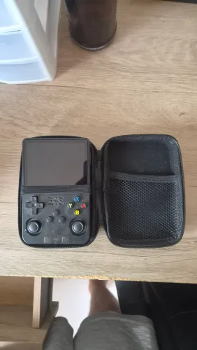 Console Portátil R36S Retrô - Estado de Novo + SD Multilaser Classe 10 + Case