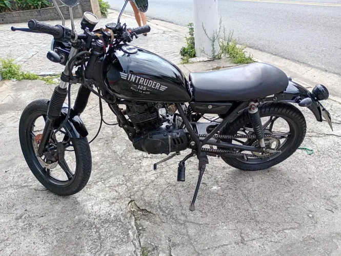 Suzuki Intruder 125 2007