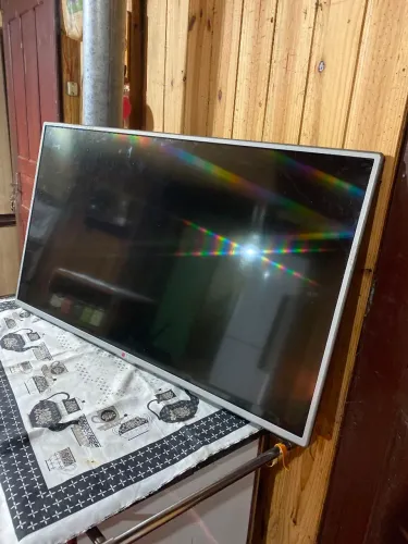 Tv para usar peças em concertos