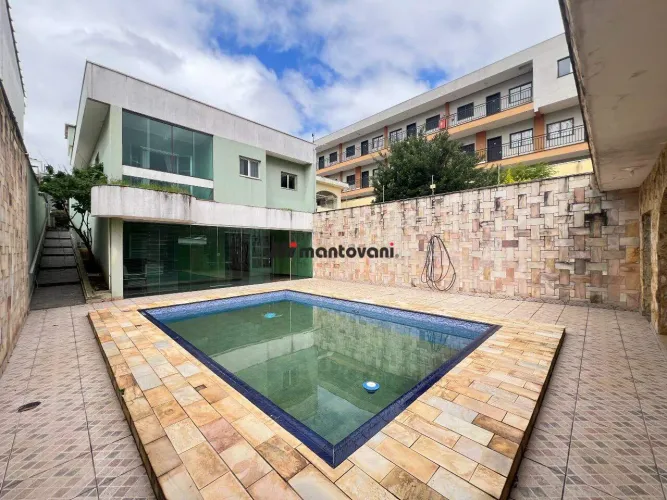 Casa para aluguel, 4 quartos, 8 vagas, 475m². Chácara Mafalda - São Paulo/SP.