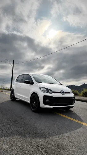 Volkswagen Up! Move 1.0 TSI Total Flex 12V 5P 2018