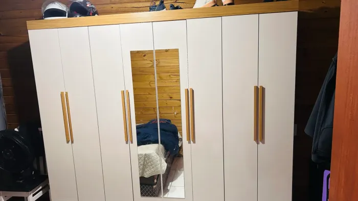 GUARDA ROUPA 8 PORTAS