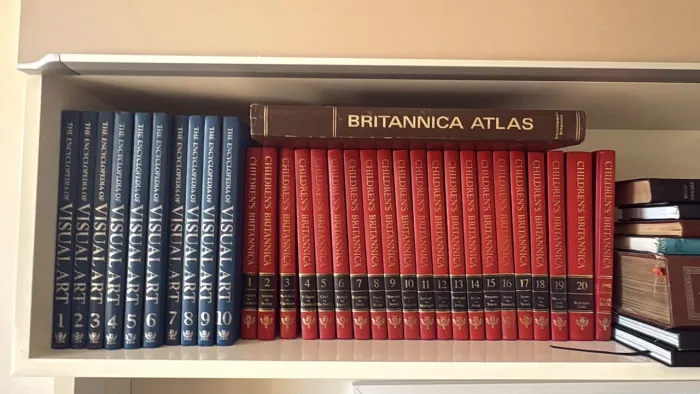 Enciclopédia Britannica Completa 1992 Original Capa de Couro + Atlas e Suplementos