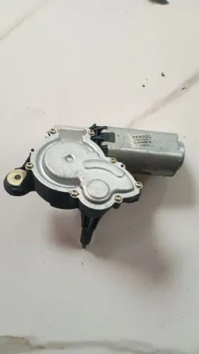 Motor limpador da tampa porta malas Fiat stilo.