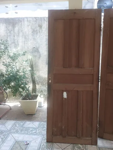 Portas de madeira 