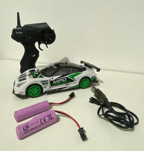 Carrinho de controle remoto Drift