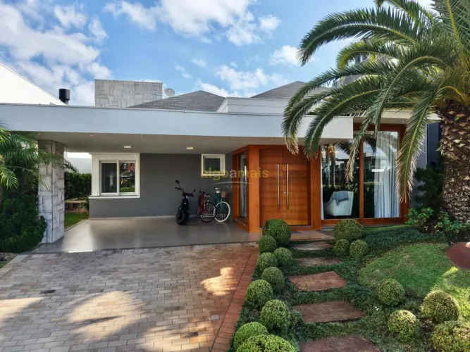 Casa em Condomínio à venda em Capão da Canoa - Condomínio Capão Ilhas Resort - Mobiliada -