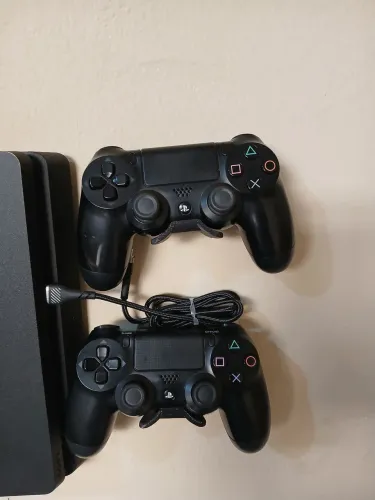 PS4 SLIM