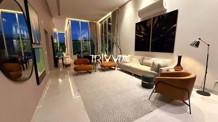 Casa á Venda no Condomínio Splendido