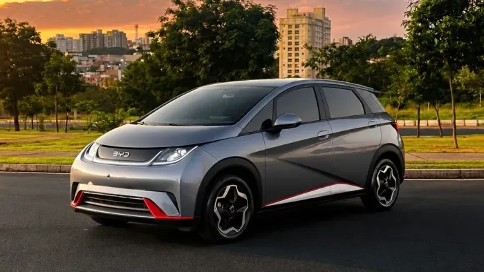 BYD Dolphin EV (Elétrico) 2025