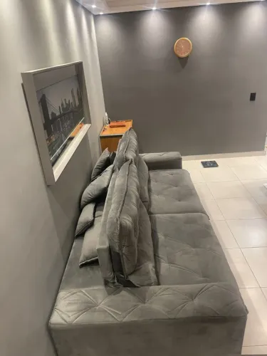Sofá Retrátil Reclinável França 2,70m Suede Velut Cinza c/ Molas no Assento