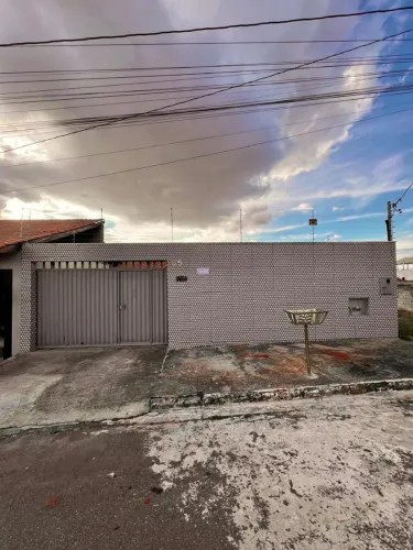 Duas casas a venda