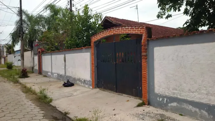 Imóvel para aluguel com 400 M² com 4 Dormitórios em Santa Eugenia - Mongaguá - SP